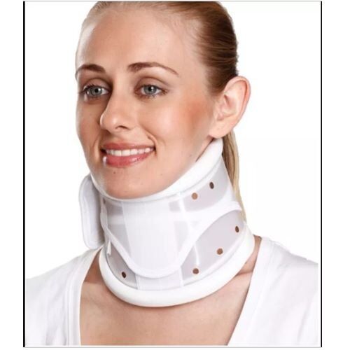 Hard Cervical Collar Adjustable_B-03 Tynor